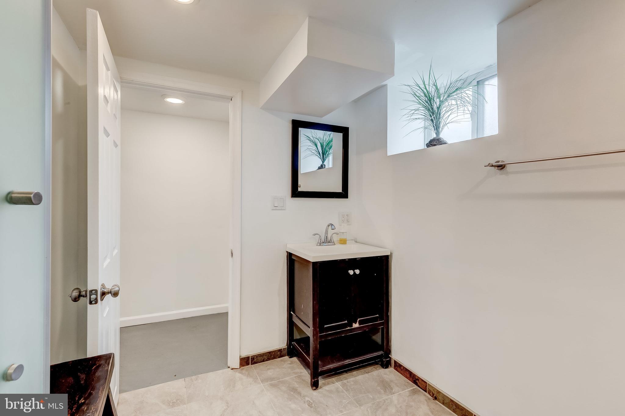 7107 Chambers Road Baltimore, MD 21234 - Photo 35 of 41