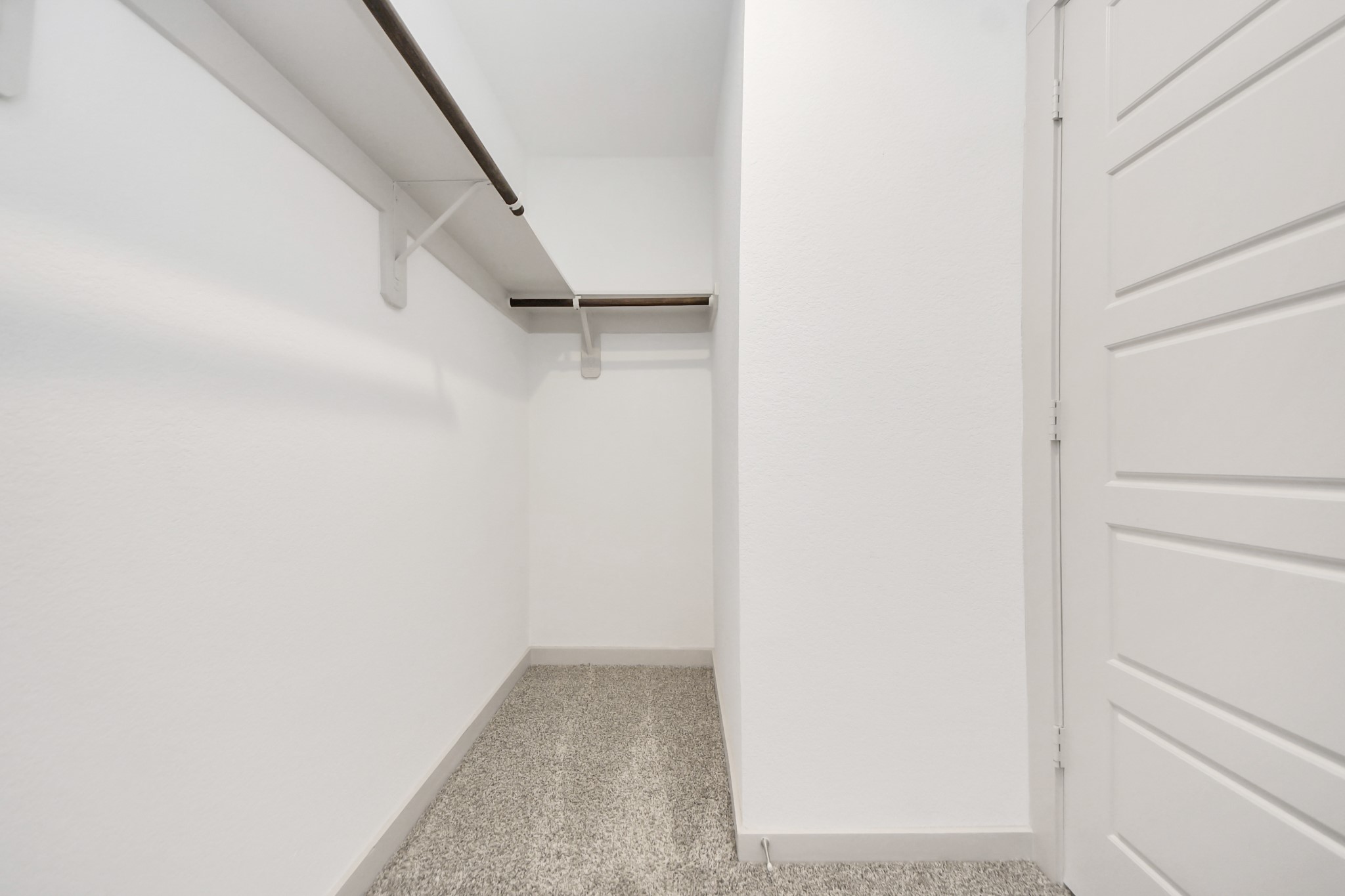 7806 Cattleman Vly Drive Rosharon, TX 77583 - Photo 33 of 40 a view of hallway with stairs