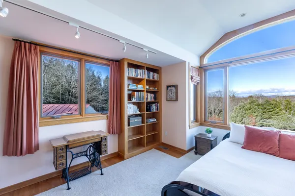 $2,495,000 | 48 Rennie Road, Hanover, NH 03755