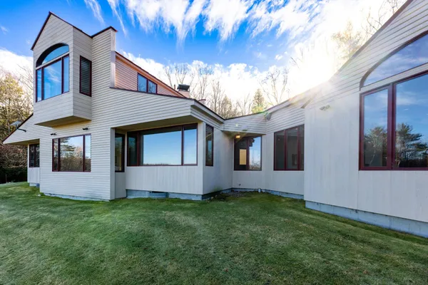 $2,495,000 | 48 Rennie Road, Hanover, NH 03755