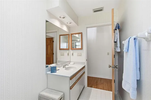 $3,300 | 24 Chippeway Court, Palm Coast, FL 32137