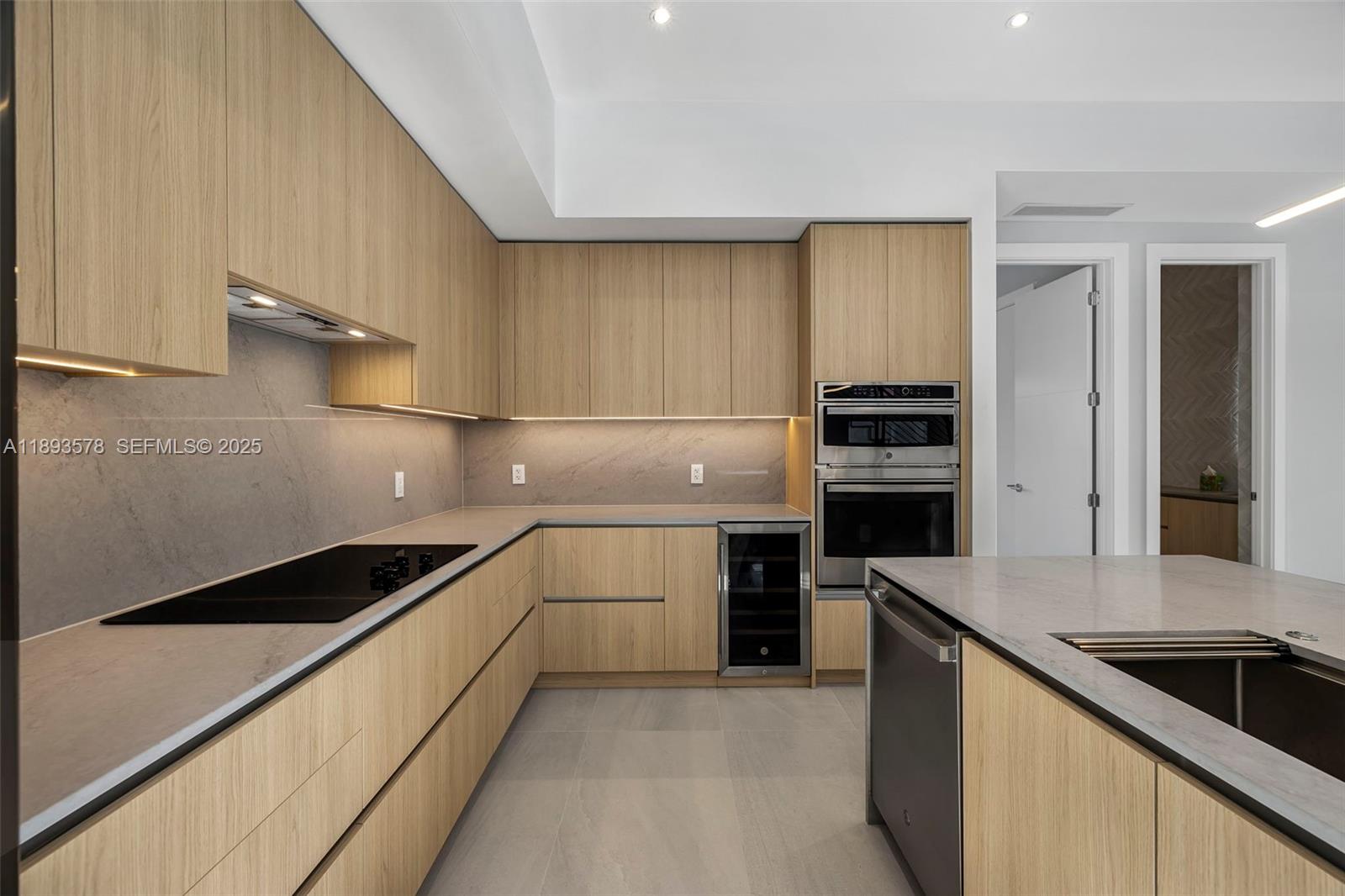 3300 Southwest 27th Terrace, Unit 3300 Miami, FL 33133 - Photo 11 of 76