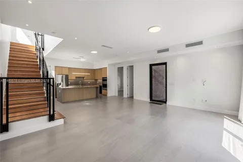 $1,590,000 | 3300 Southwest 27th Terrace, Unit 3300, Miami, FL 33133