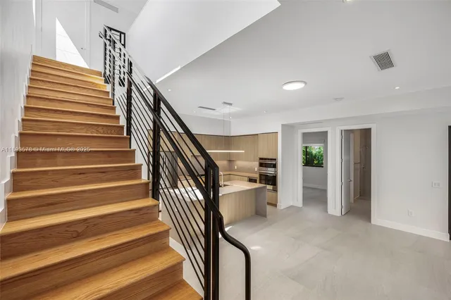 $1,590,000 | 3300 Southwest 27th Terrace, Unit 3300, Miami, FL 33133