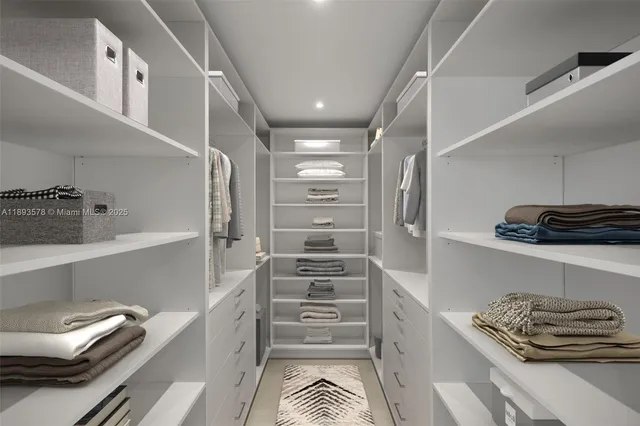 $1,590,000 | 3300 Southwest 27th Terrace, Unit 3300, Miami, FL 33133