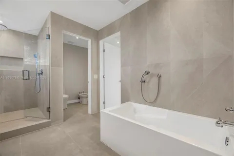 $1,590,000 | 3300 Southwest 27th Terrace, Unit 3300, Miami, FL 33133