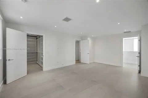 $1,590,000 | 3300 Southwest 27th Terrace, Unit 3300, Miami, FL 33133