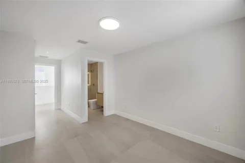 $1,590,000 | 3300 Southwest 27th Terrace, Unit 3300, Miami, FL 33133