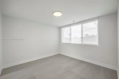 $1,590,000 | 3300 Southwest 27th Terrace, Unit 3300, Miami, FL 33133