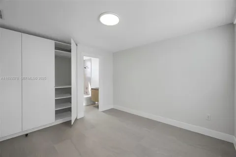 $1,590,000 | 3300 Southwest 27th Terrace, Unit 3300, Miami, FL 33133