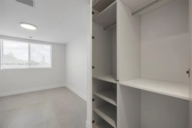 $1,590,000 | 3300 Southwest 27th Terrace, Unit 3300, Miami, FL 33133