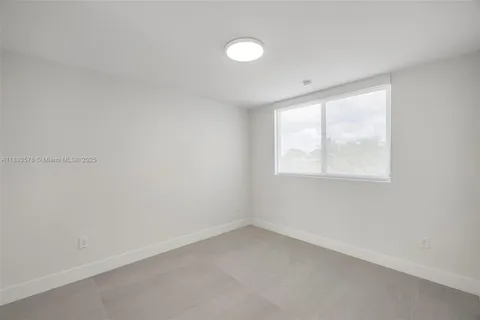 $1,590,000 | 3300 Southwest 27th Terrace, Unit 3300, Miami, FL 33133