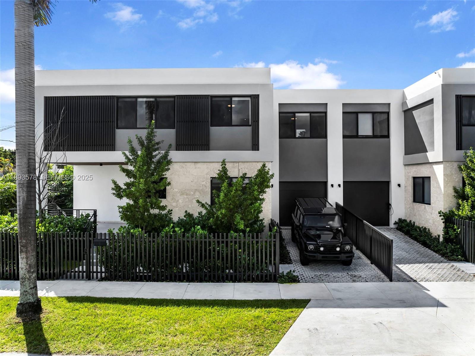 3300 Southwest 27th Terrace, Unit 3300 Miami, FL 33133 - Photo 70 of 76 Front Facade