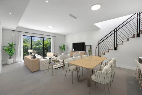 $1,590,000 | 3300 Southwest 27th Terrace, Unit 3300, Miami, FL 33133