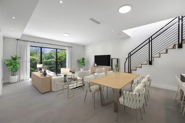 $1,590,000 | 3300 Southwest 27th Terrace, Unit 3300, Miami, FL 33133