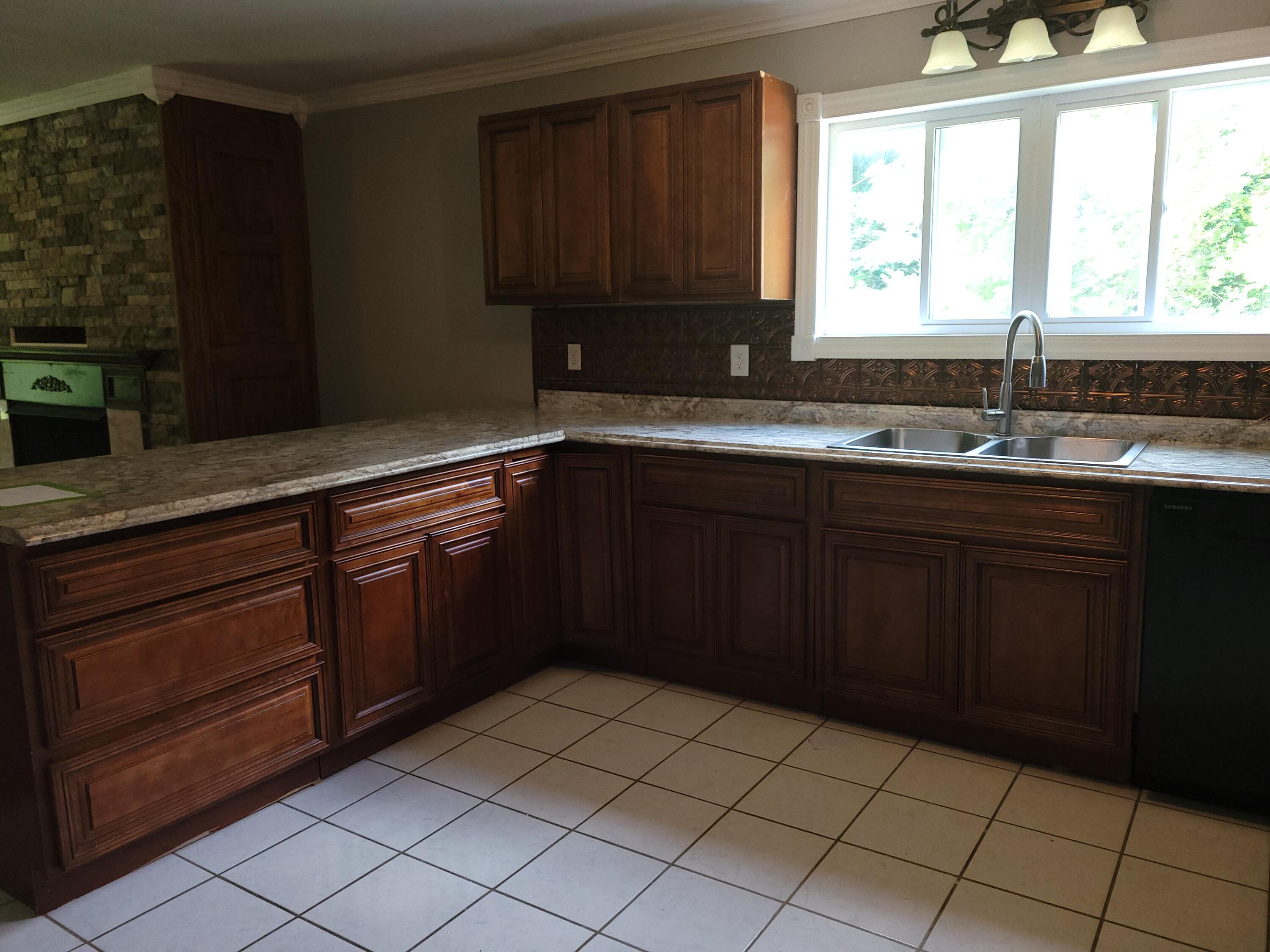 94 Boss Vaughn Road Annville, KY 40402 - Photo 35 of 67 20210811_122205