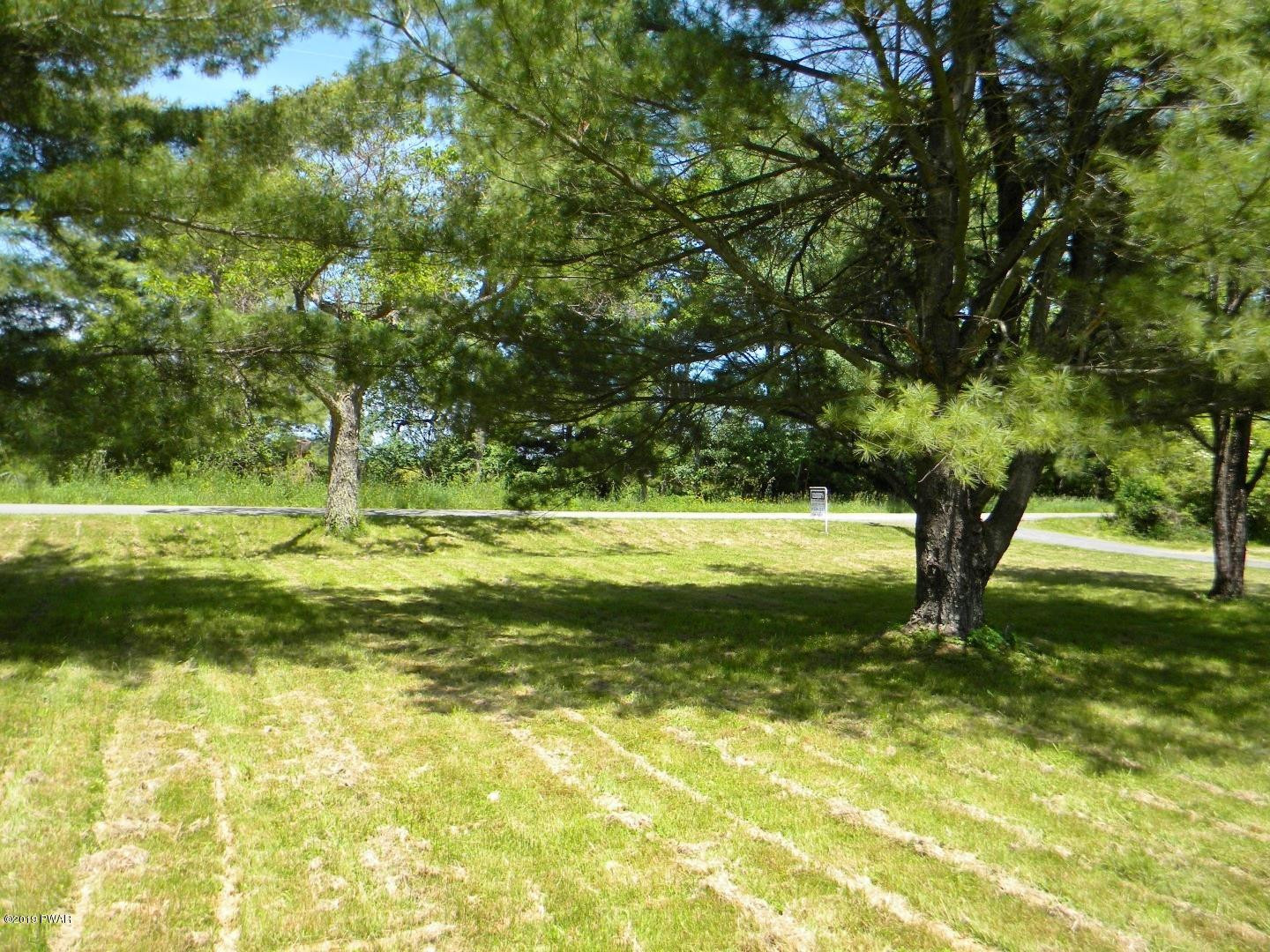 427 Rocky Run Road Hawley, PA 18428 - Photo 3 of 18 2-PROPERTY VIEW