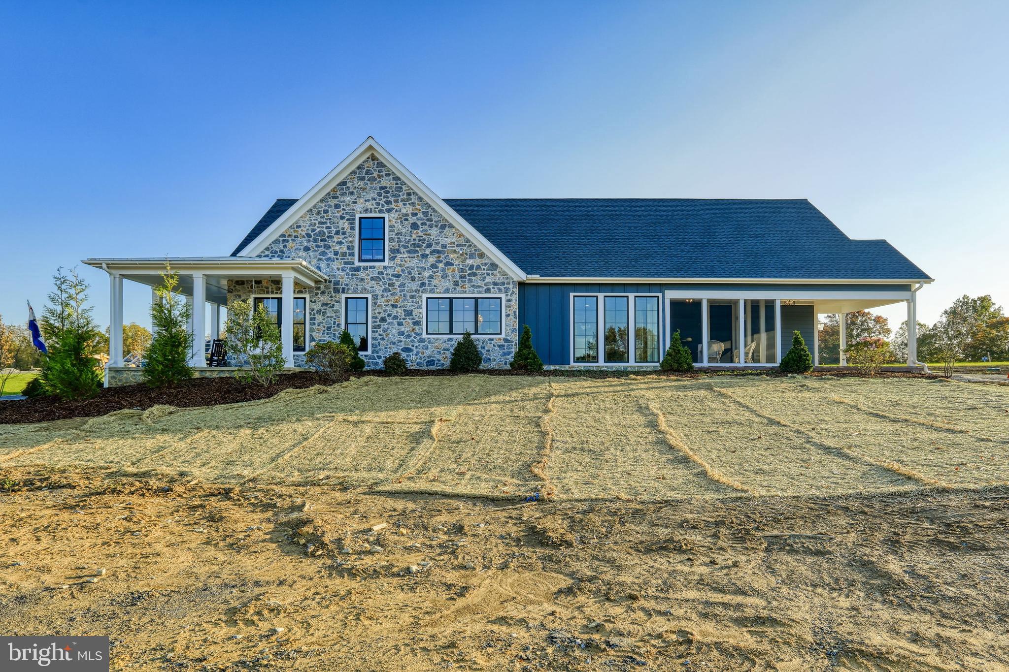 173 Duncan Loop Boiling Springs, PA 17007 - Photo 4 of 42 Model Home