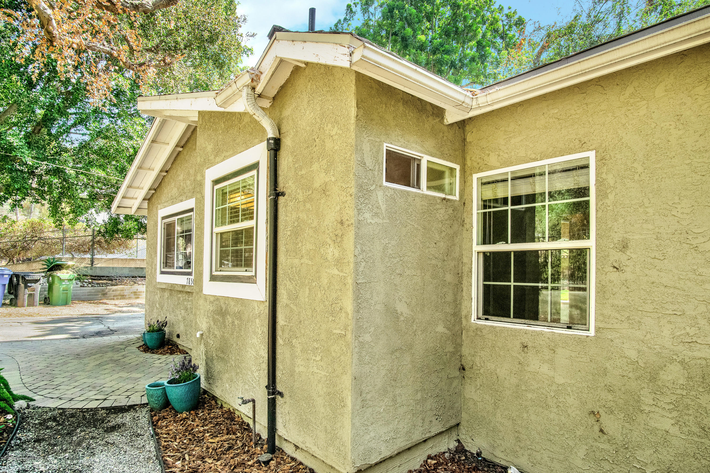 7850 Denivelle Road Sunland, CA 91040 - Photo 39 of 53 Still-39