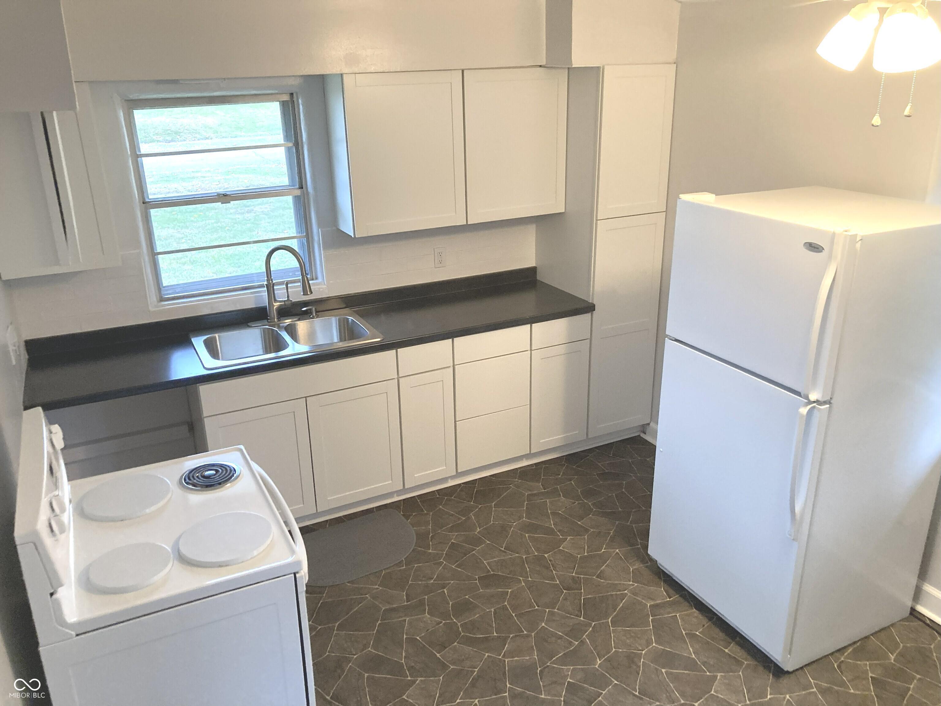 417 North Fenton Avenue Indianapolis, IN 46219 - Photo 17 of 33