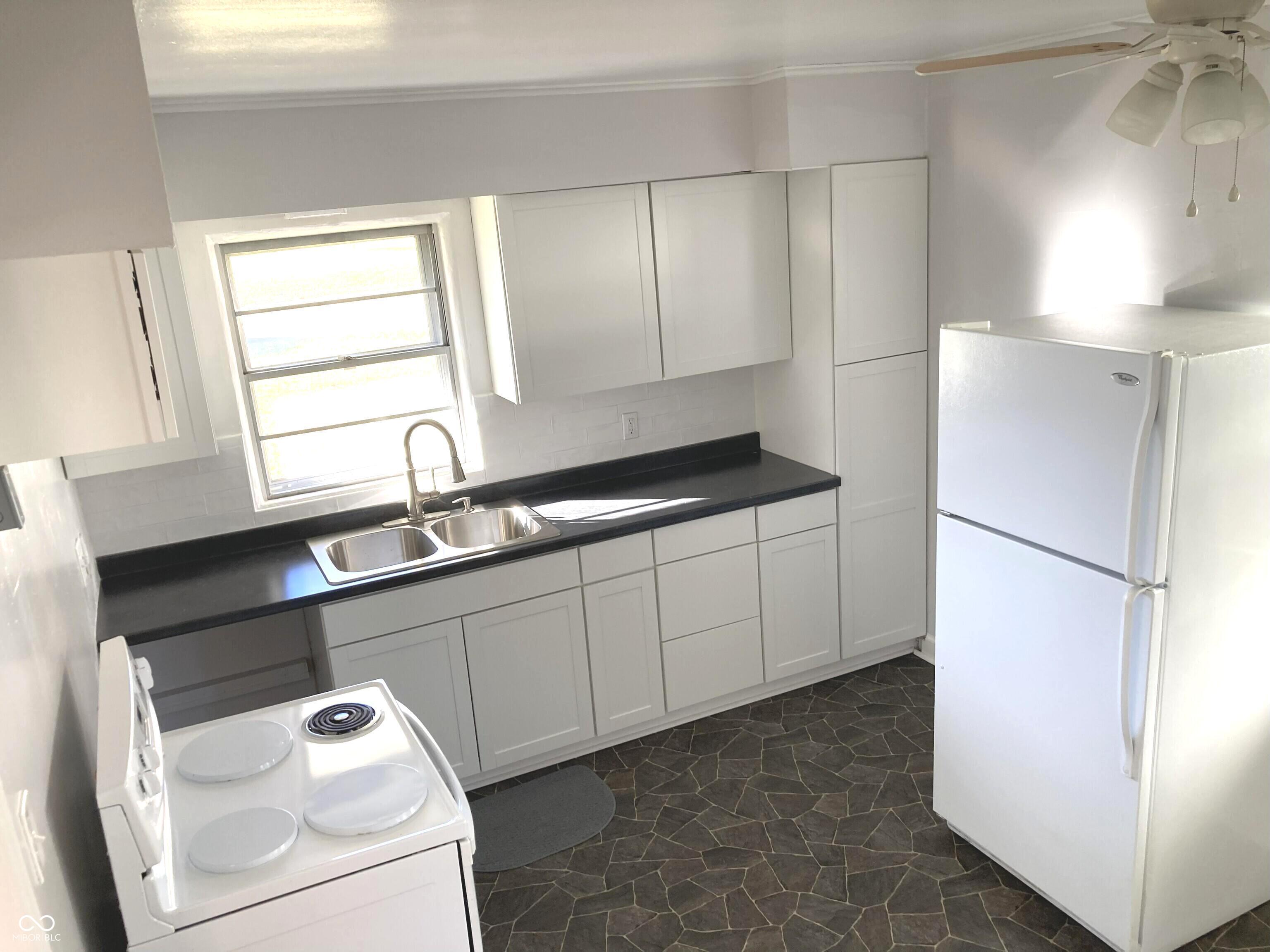 417 North Fenton Avenue Indianapolis, IN 46219 - Photo 18 of 33