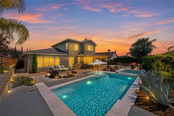 $999,990 | 33898 Parador Street, Temecula, CA 92592