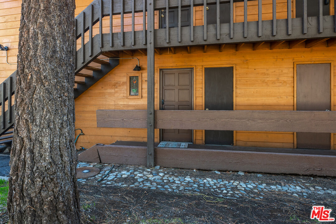 2499 Sierra Nevada Road, Unit R2 Mammoth Lakes, CA 93546 - Photo 19 of 23