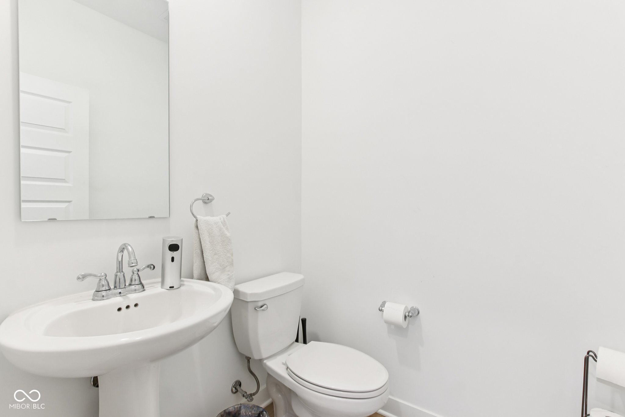 10276 Samerton Lane Indianapolis, IN 46239 - Photo 6 of 34