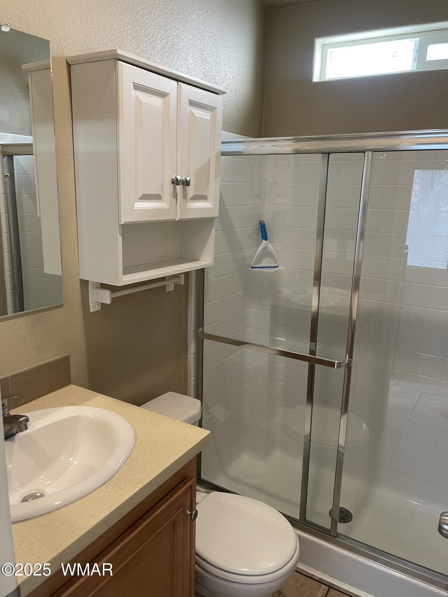 3880 South Mule Skinner Loop Show Low, AZ 85901 - Photo 15 of 23 3880 Bathroom
