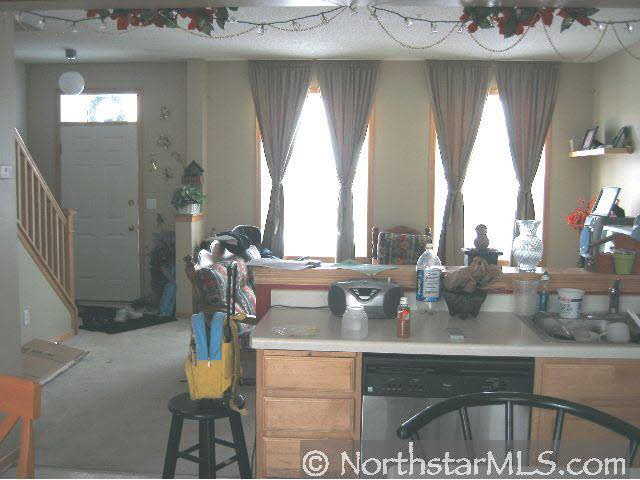 2095 Clover Ridge Drive, Unit 69 Chaska, MN 55318 - Photo 2 of 3 Gallery Image 2