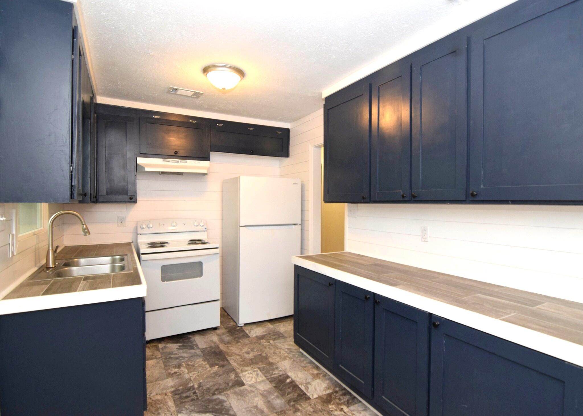 808 East Boundary Augusta, GA 30901 - Photo 6 of 17 DSC_0346_bright