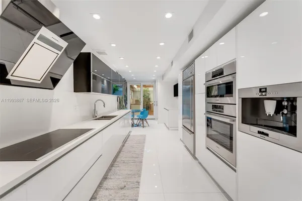 $1,699,000 | 1524 Northeast Quayside Terrace, Unit A4, Miami, FL 33138