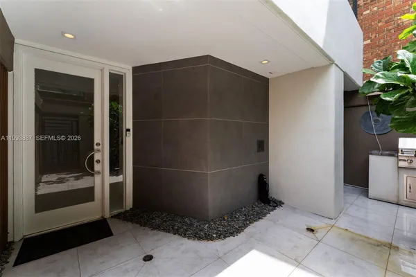 $1,699,000 | 1524 Northeast Quayside Terrace, Unit A4, Miami, FL 33138