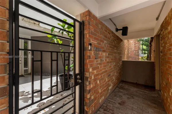 $1,699,000 | 1524 Northeast Quayside Terrace, Unit A4, Miami, FL 33138