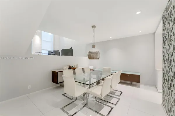 $1,699,000 | 1524 Northeast Quayside Terrace, Unit A4, Miami, FL 33138