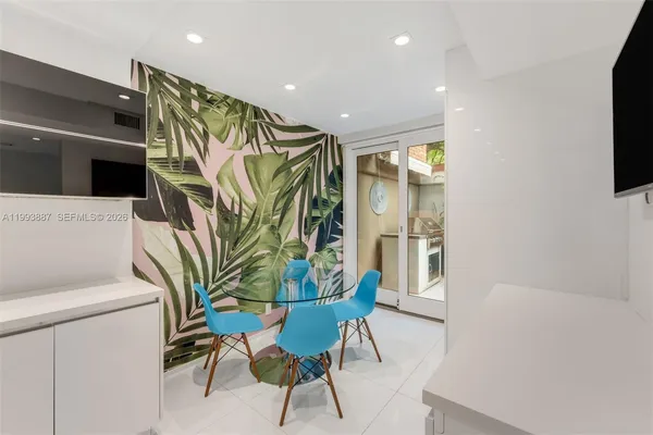 $1,699,000 | 1524 Northeast Quayside Terrace, Unit A4, Miami, FL 33138