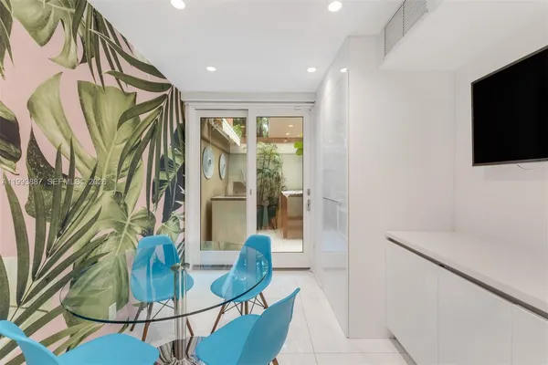 $1,699,000 | 1524 Northeast Quayside Terrace, Unit A4, Miami, FL 33138