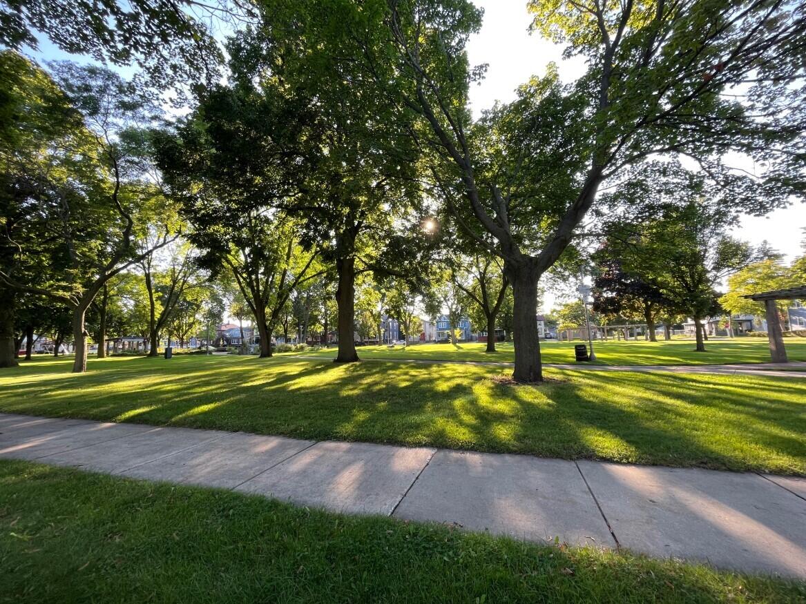 909 College Avenue Racine, WI 53403 - Photo 18 of 44 909 Unit 1(15)