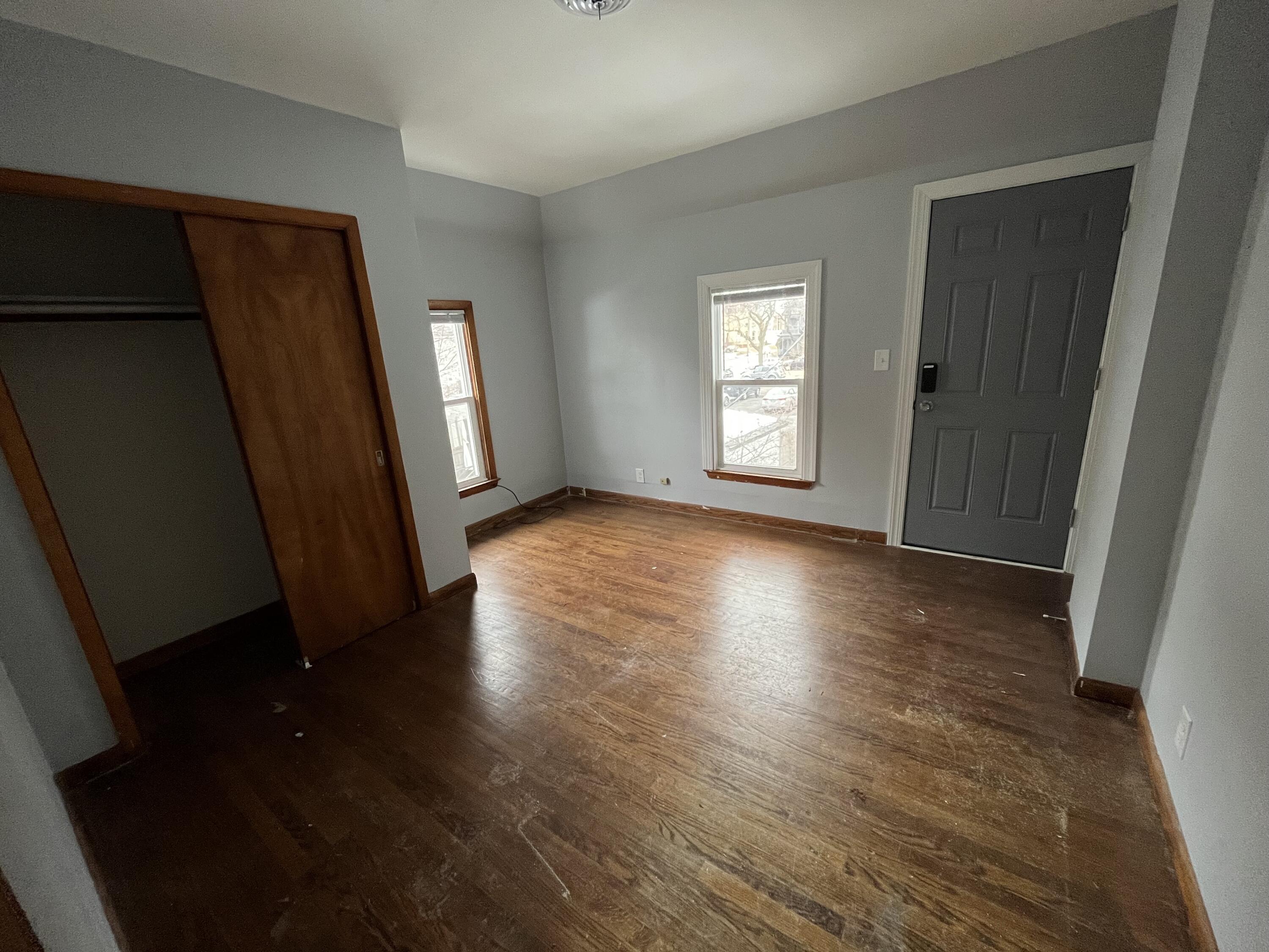 909 College Avenue Racine, WI 53403 - Photo 22 of 44 909 Unit 2(4)