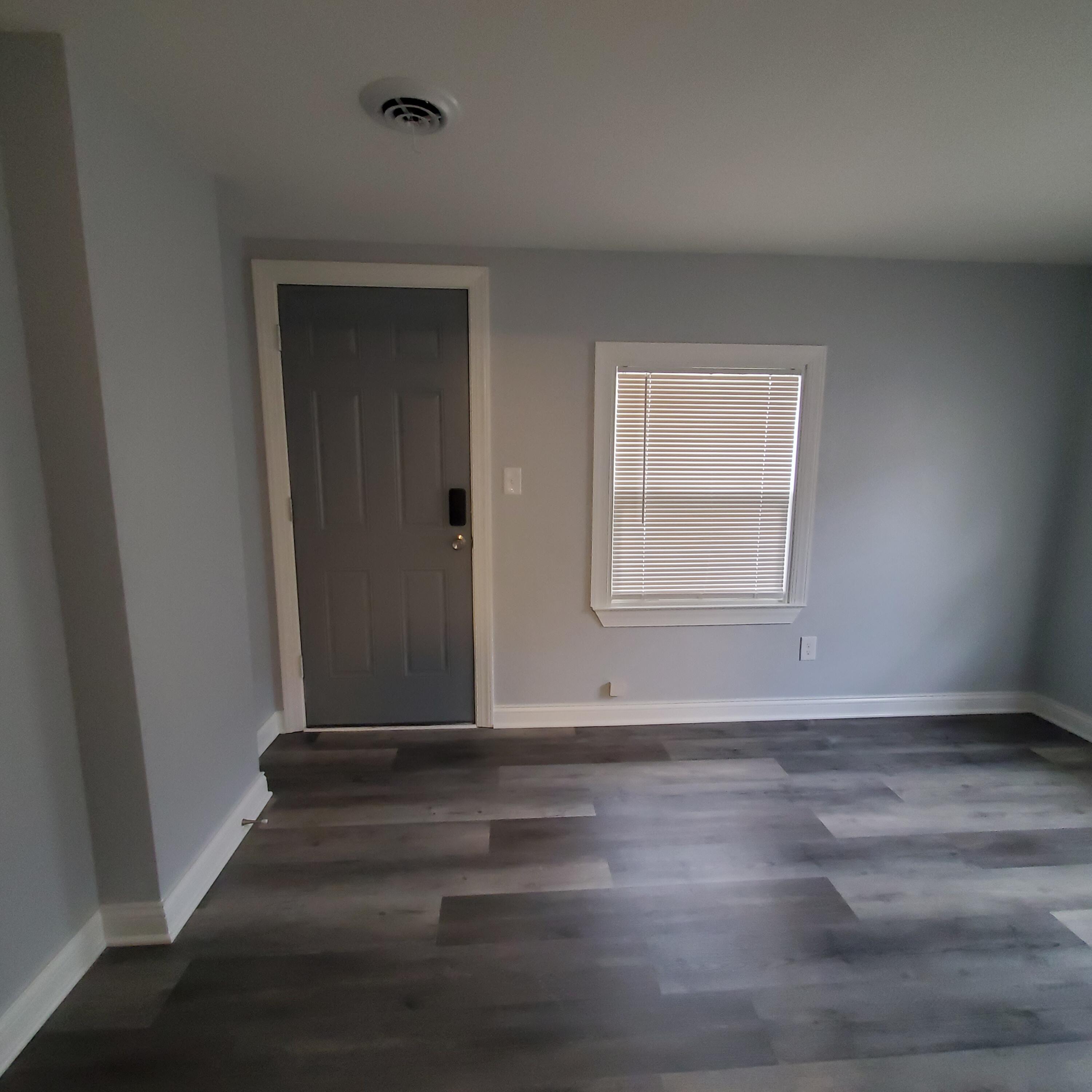 909 College Avenue Racine, WI 53403 - Photo 34 of 44 909 Unit 6(5)