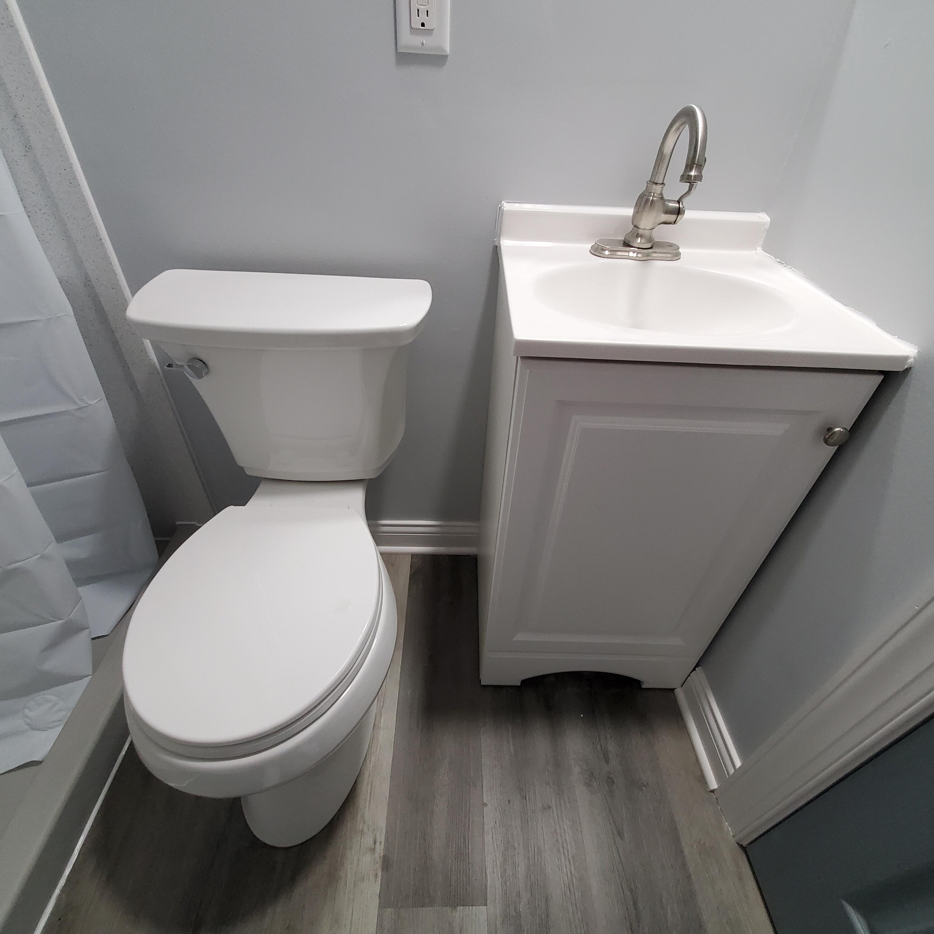 909 College Avenue Racine, WI 53403 - Photo 43 of 44 909 Unit 6(14)