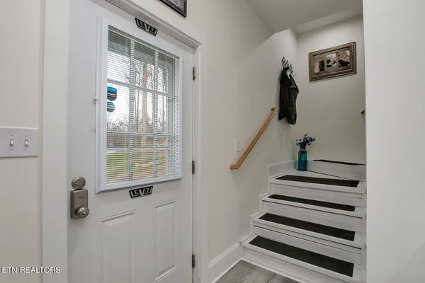 $450,000 | 221 Irwinton Drive, Ten Mile, TN 37880