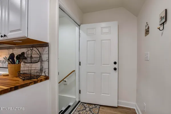 $450,000 | 221 Irwinton Drive, Ten Mile, TN 37880