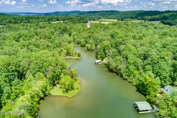 $450,000 | 221 Irwinton Drive, Ten Mile, TN 37880