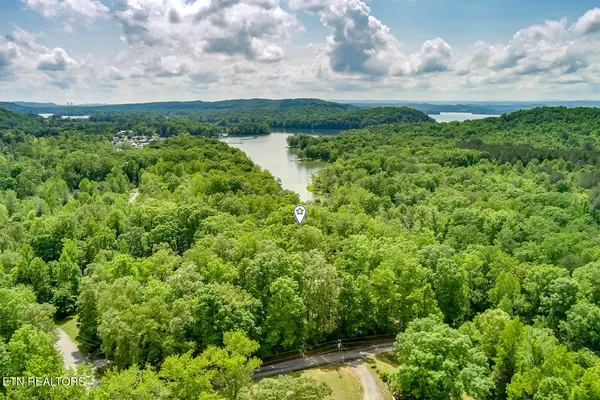$450,000 | 221 Irwinton Drive, Ten Mile, TN 37880
