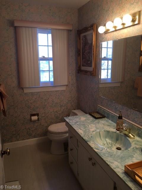 2221 Gordon Road High Point, NC 27265 - Photo 15 of 21 Gallery Image 15