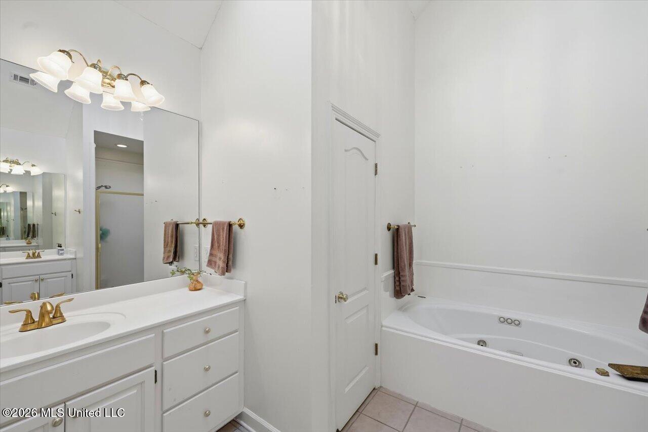 321 Indian Gate Circle Ridgeland, MS 39157 - Photo 31 of 31 4-321 Indian Gate Cir _ Home Tours MS