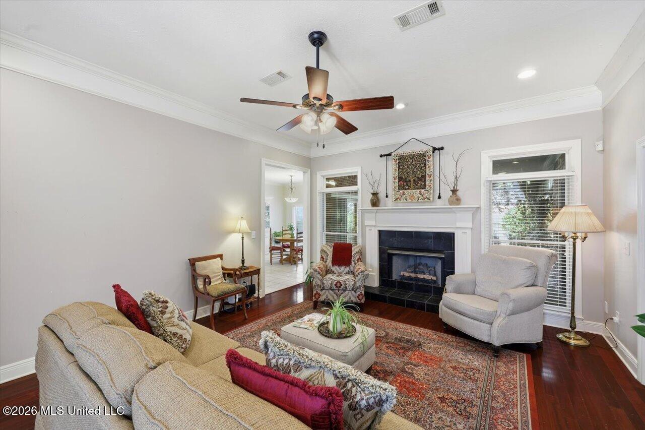 321 Indian Gate Circle Ridgeland, MS 39157 - Photo 9 of 31 05-321 Indian Gate Cir _ Home Tours MS