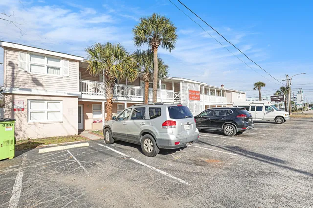 $79,900 | 307 Flagg Street, Unit 206, Myrtle Beach, SC 29577