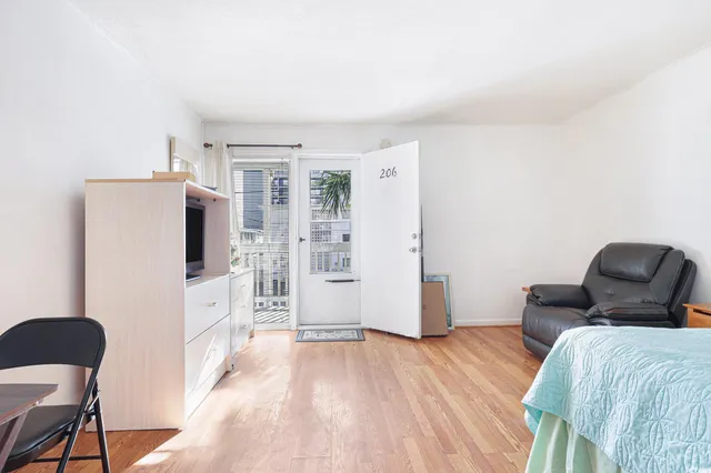 $79,900 | 307 Flagg Street, Unit 206, Myrtle Beach, SC 29577